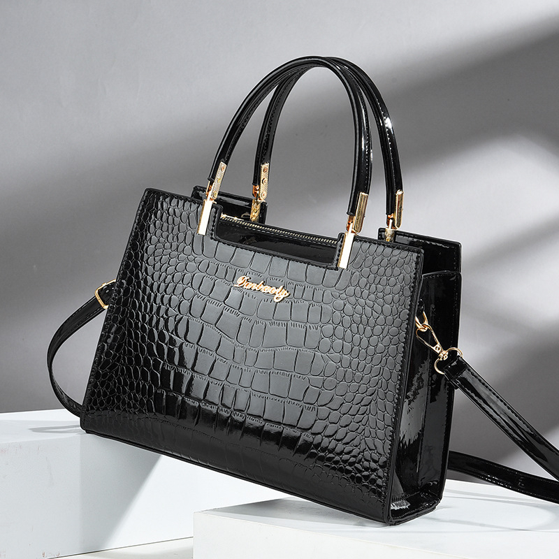 Sac à main polyvalent Mother's One Initiated 2022 - Luxe et style pour femmes modernes produit foryoumer.com 