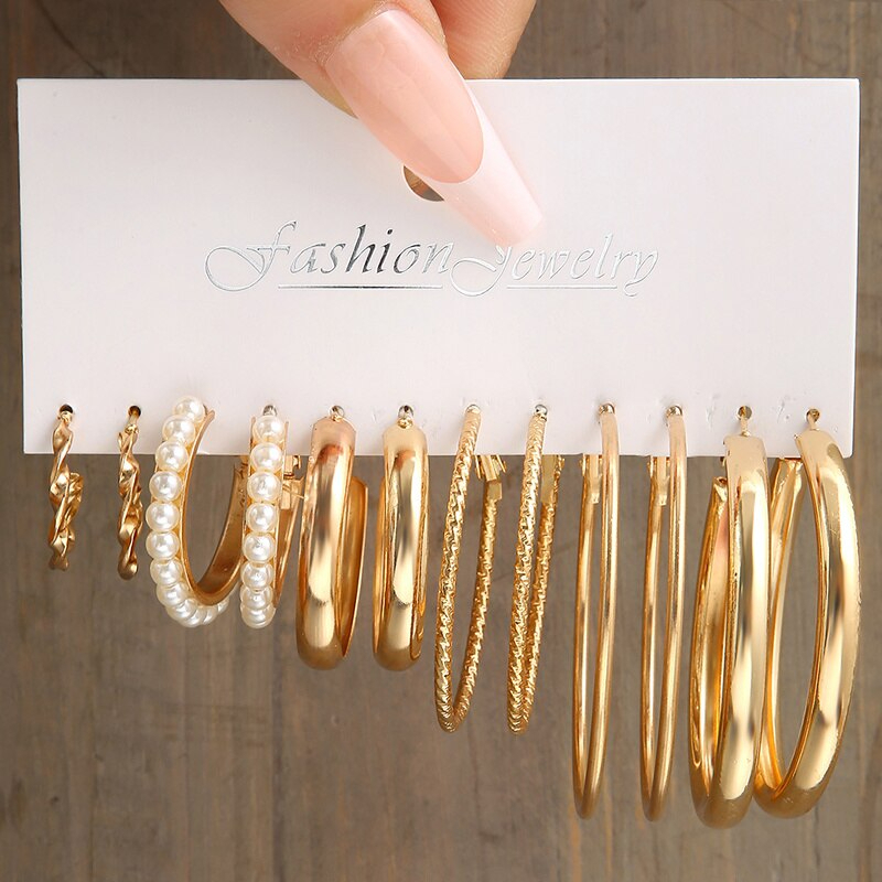 Ensemble de 6 boucles d'oreilles géométriques rétro - Style Hepburn pour un look occidental chic produit foryoumer.com 