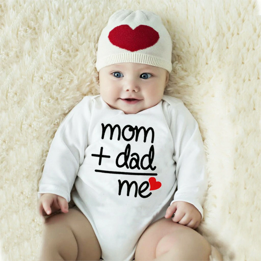Combinaisons mignonnes pour tout-petits